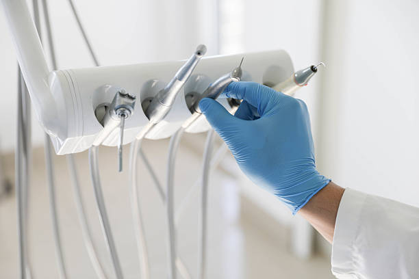 Professional Tooth Extraction technician working in Homer, IL